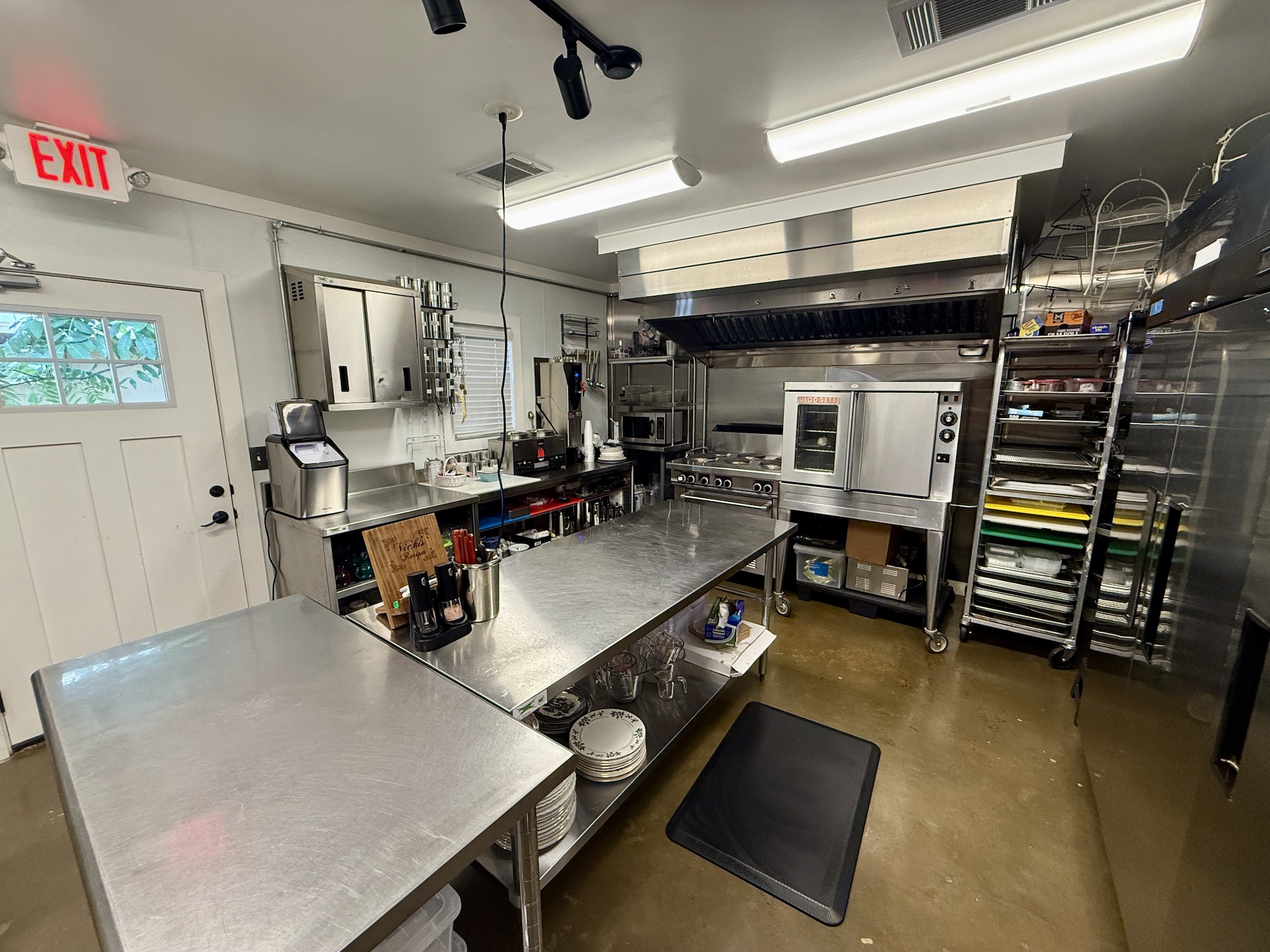 Tea Time at The Cottage - Tea House Business for Sale 8 IMG_5199