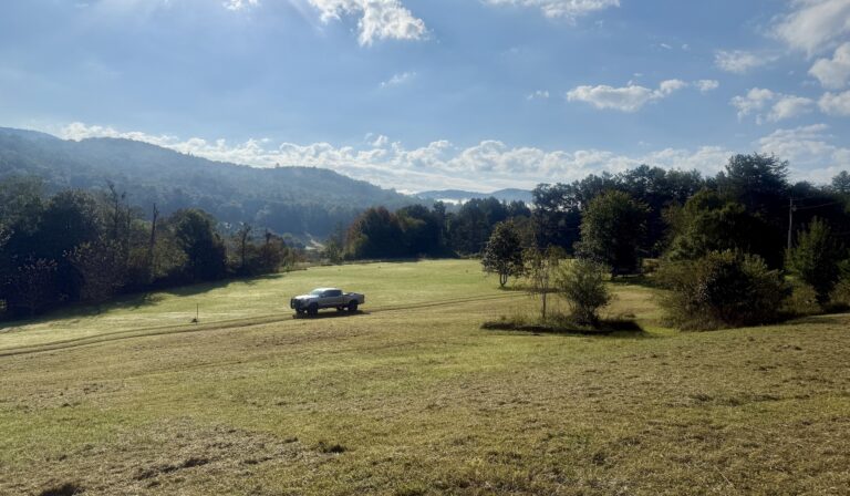 photo of rural north georgia mountains near blue ridge. relocation guide comparing 10 top cities in north georgia mountains